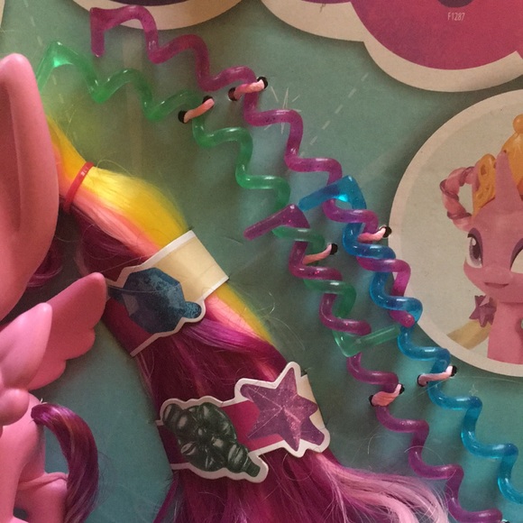 My Little pony Princess Cadance, Best Hair Day 17 styling pieces - Picture 6 of 8